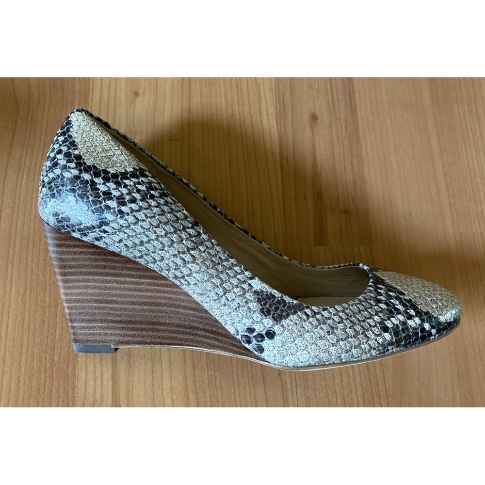 Via Spiga Womens Pump Size 6.5 Leather Wedge Heel Snakeskin Dress Shoes - Picture 2 of 11